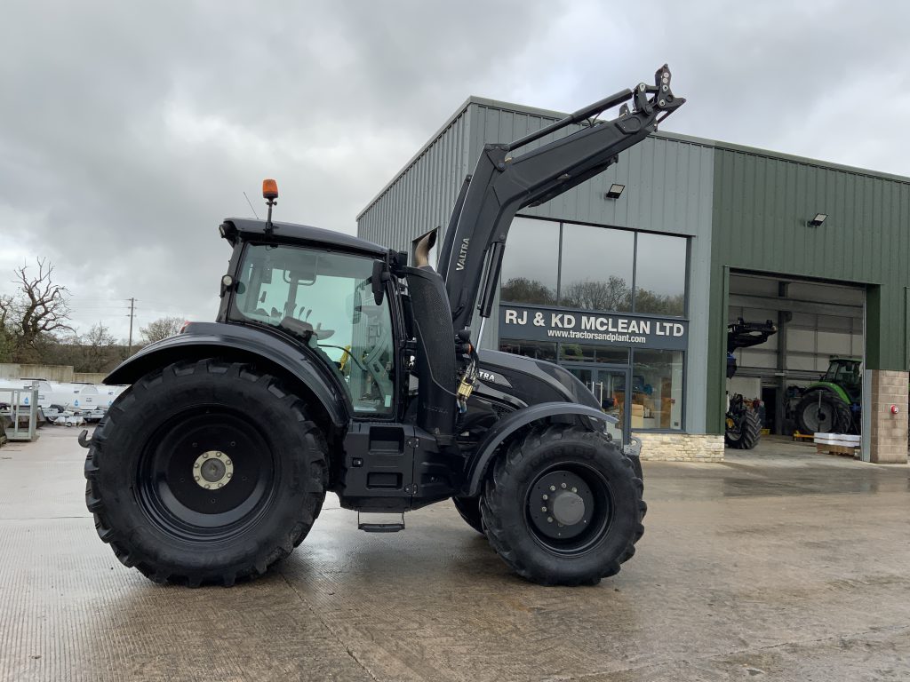 Valtra T174 Active Unlimited Tractor (ST25060)
