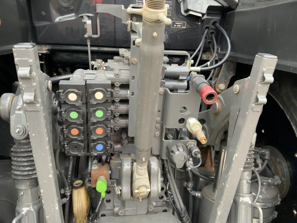 Valtra T174 Active Unlimited Tractor (ST25060)