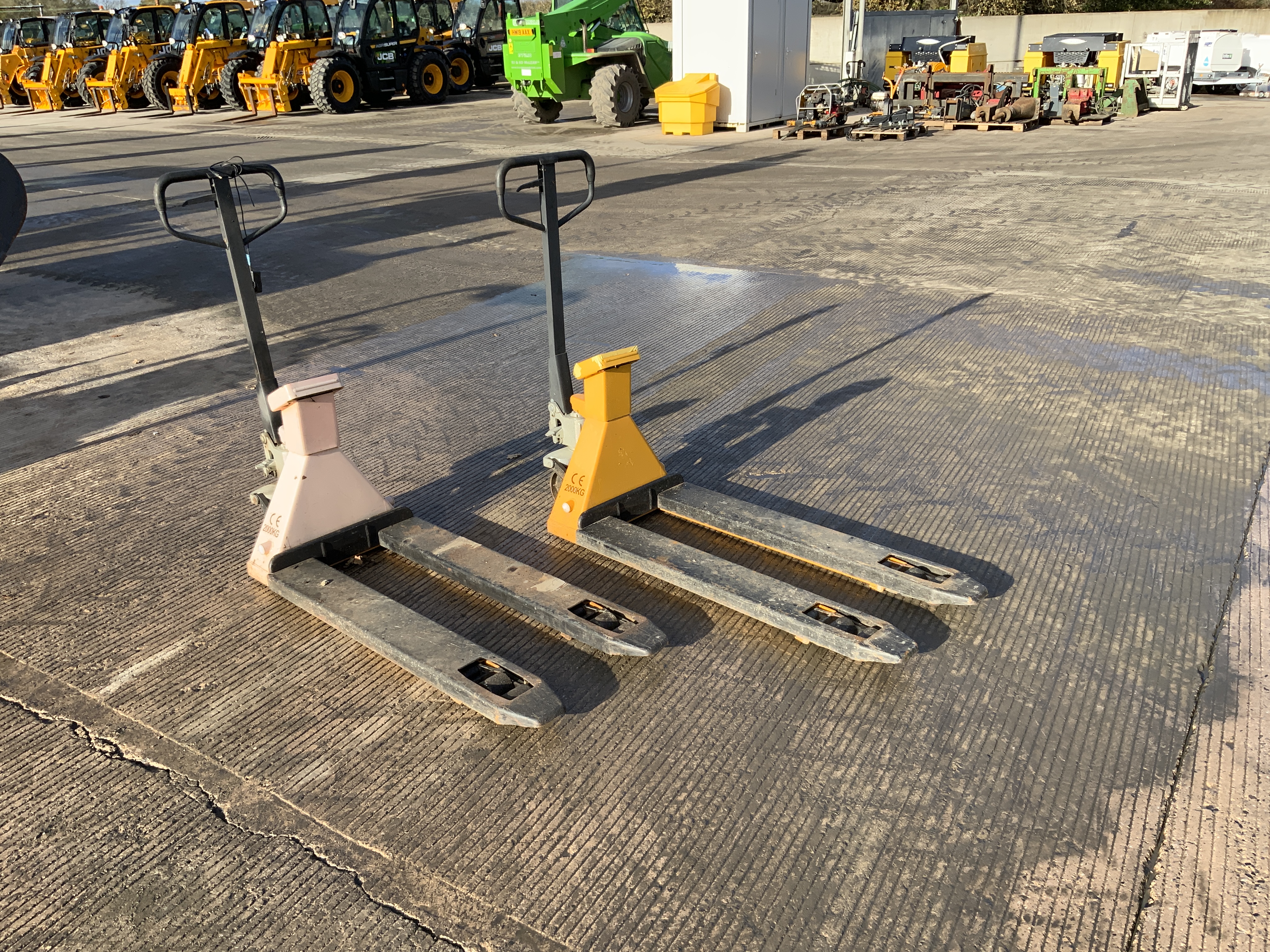 X2 2000KG Pump Trucks