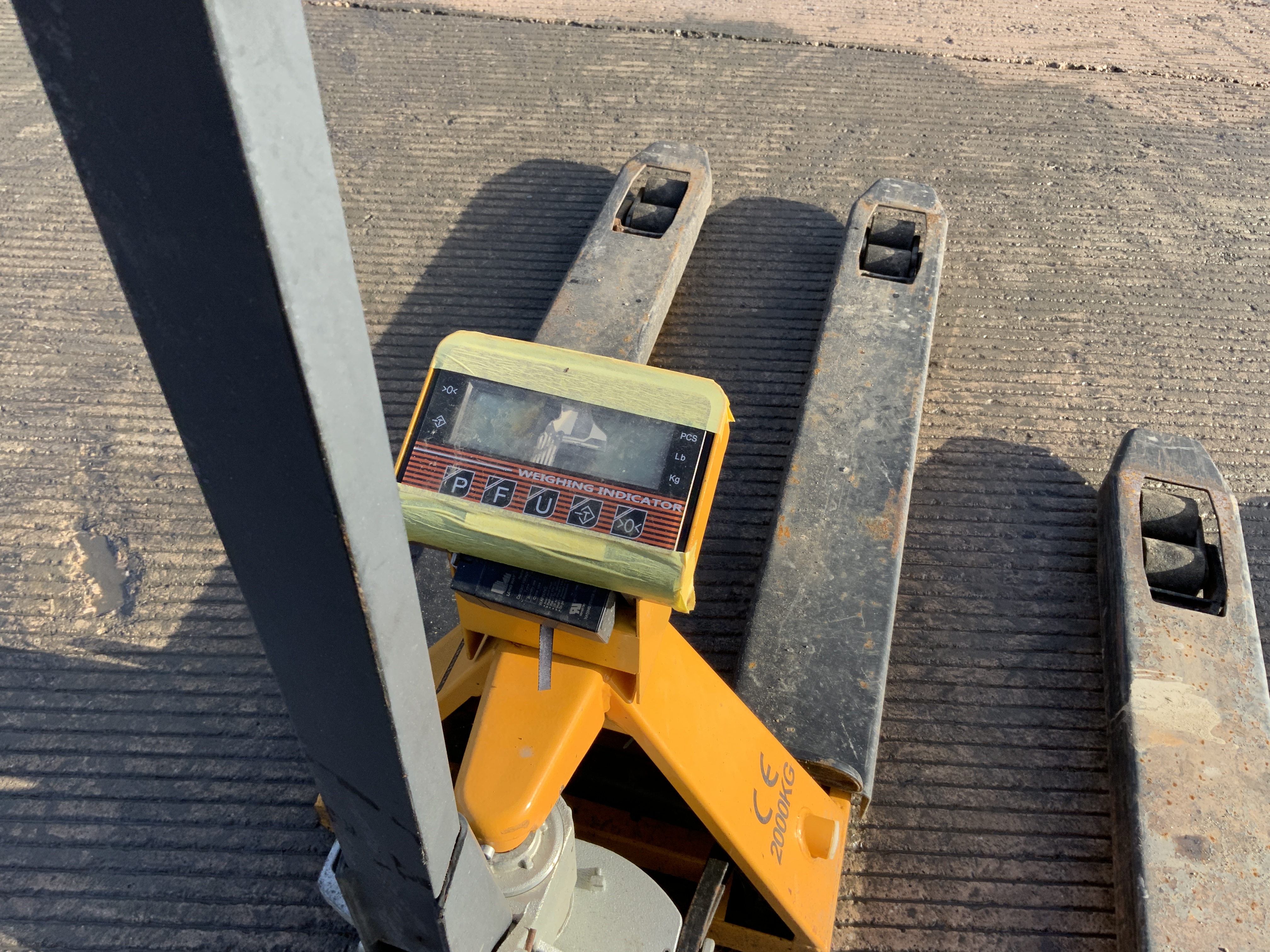 X2 2000KG Pump Trucks