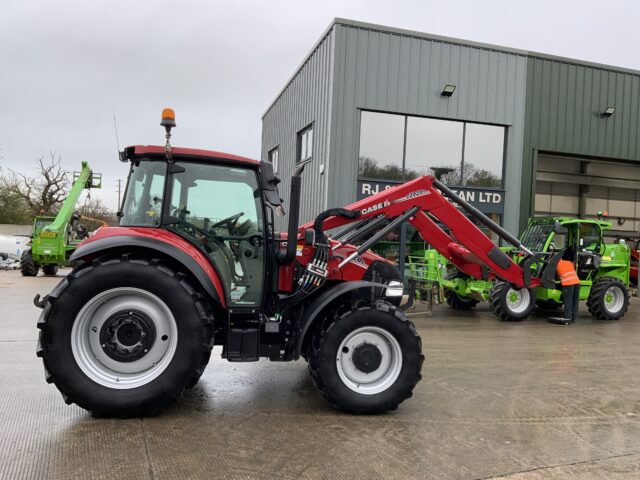 Case 120C Tractor (ST25156)