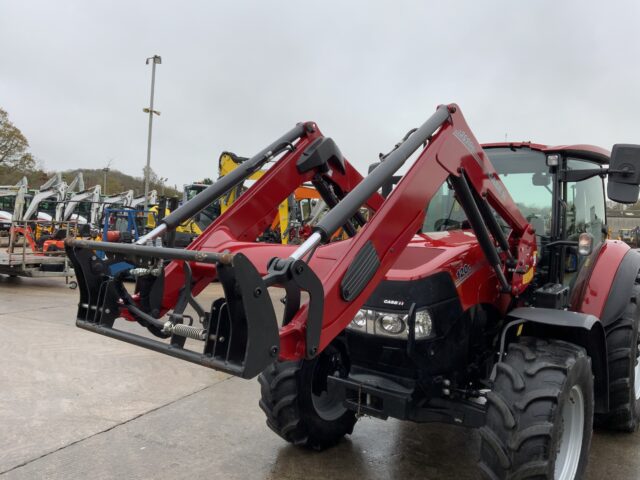 Case 120C Tractor (ST25156)