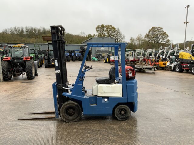 Nissan FG18-2 Gas Fork lift (ST25245)