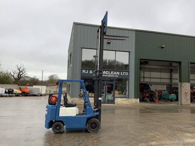 Nissan FG18-2 Gas Fork lift (ST25245)