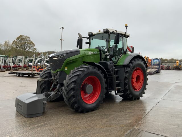 Fendt 1050 Profi+ Tractor (ST25206)