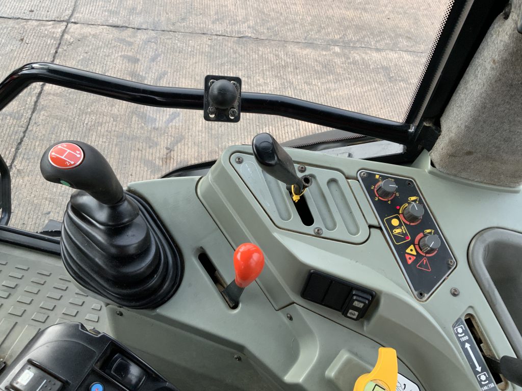 Massey Ferguson 8220 Xtra Power Control Tractor (ST24304)