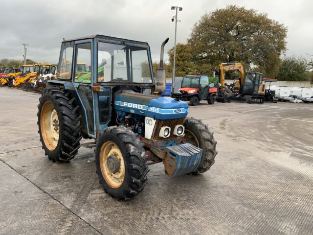 Ford 4610 4WD Tractor (ST24904)