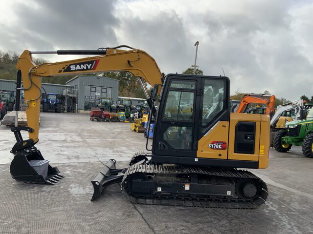 Sany SY70C Digger (ST25095)