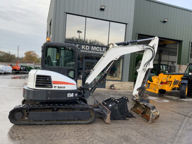 Bobcat E50 Digger (ST24797)