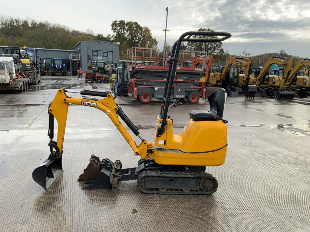 JCB 8008 Micro Digger (ST24193)