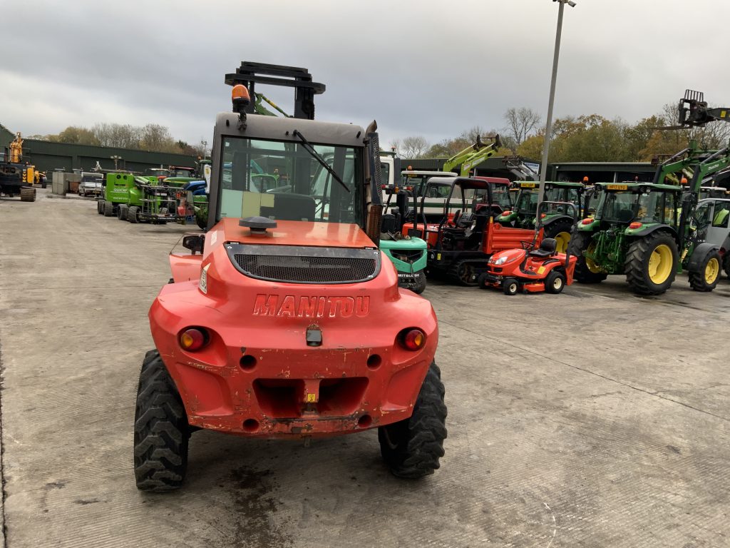 Manitou M30-4 Rough Terrain Fork Lift (ST24958)