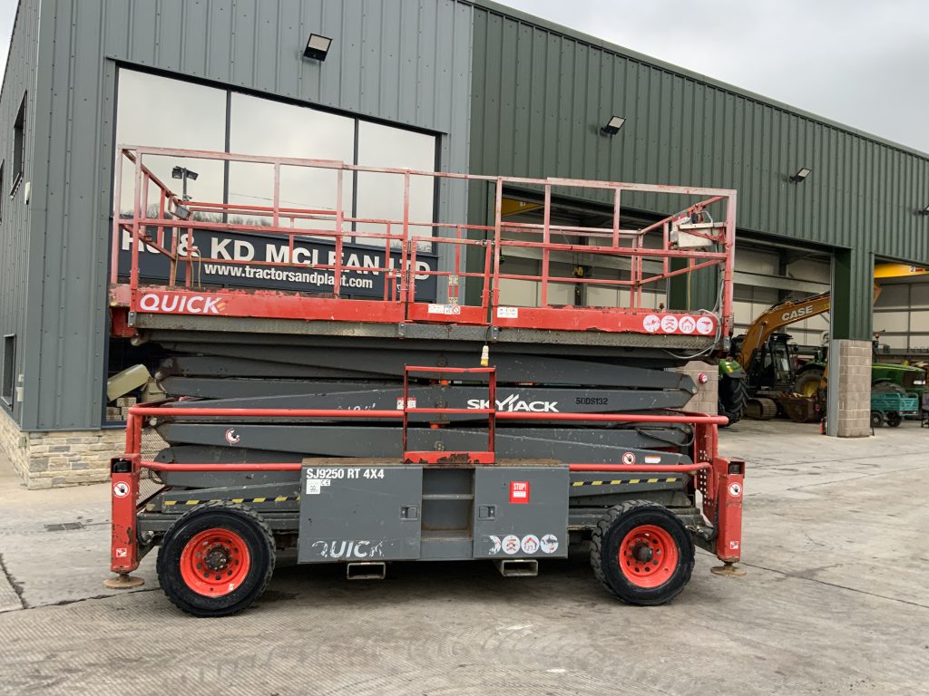 Sky Jack SJ9250 Scissor Lift (ST25090)