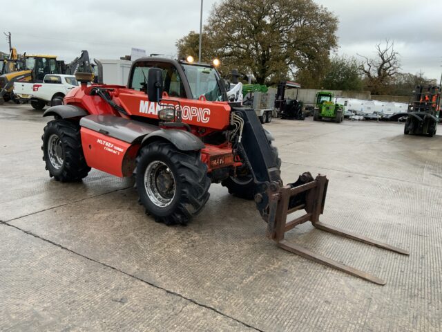 Manitou MLT 627 Turbo Compact Telehandler (ST24744)