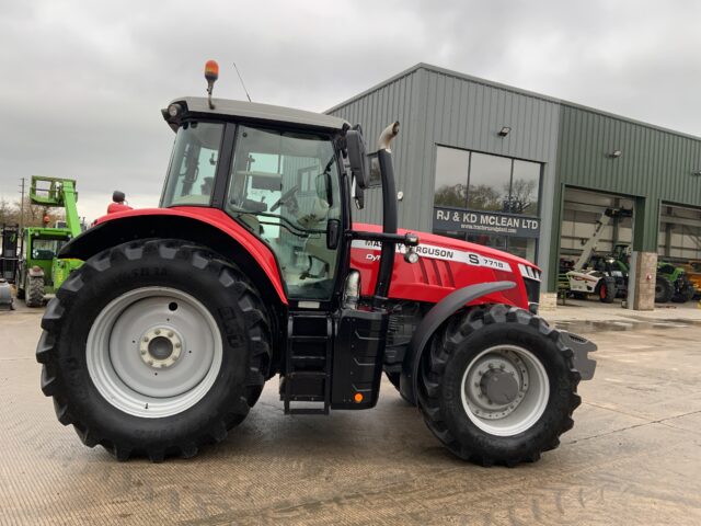 Massey Ferguson 7718 DYNA-6 Tractor (ST25011)