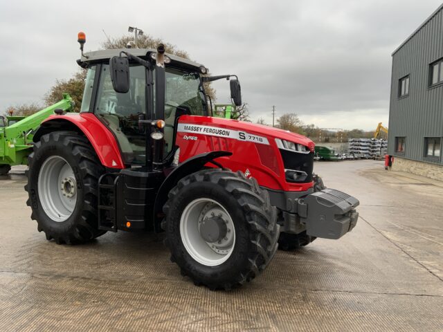 Massey Ferguson 7718 DYNA-6 Tractor (ST25011)