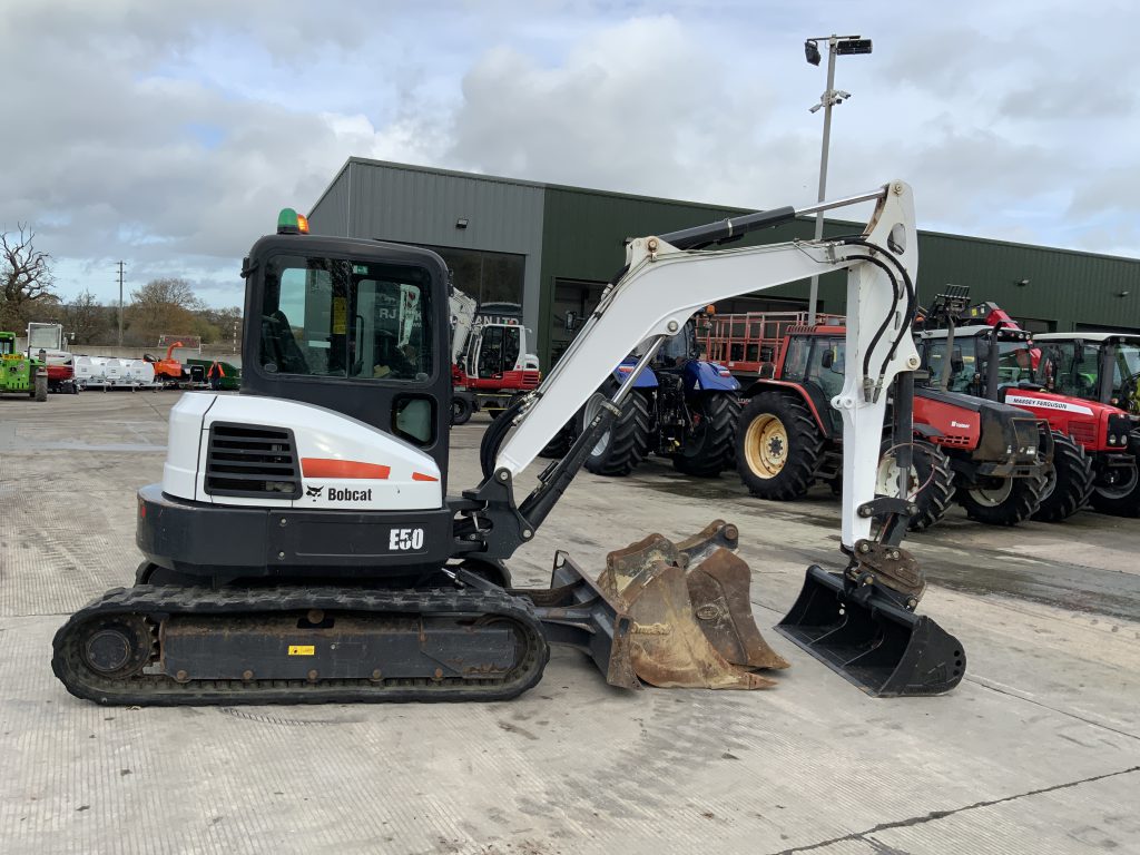 Bobcat E50 Digger (ST25097)