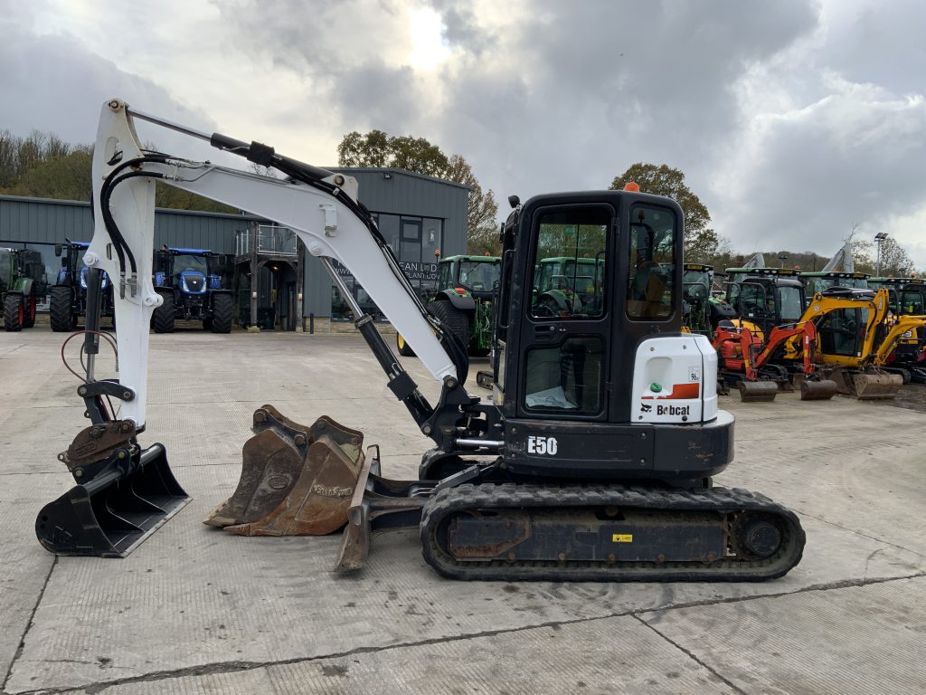 Bobcat E50 Digger (ST25097)