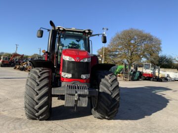 Massey Ferguson 8735 Dyna VT Tractor (ST25013)