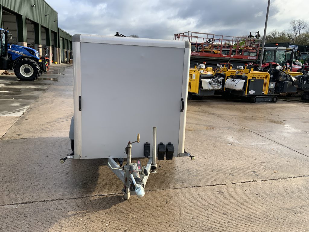 Indespension Single Axle Box Trailer (ST25333)