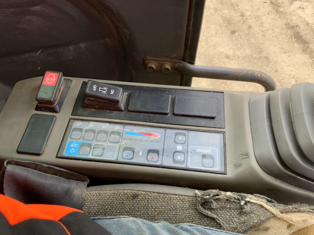 Case CX135 SR Digger (ST25134)