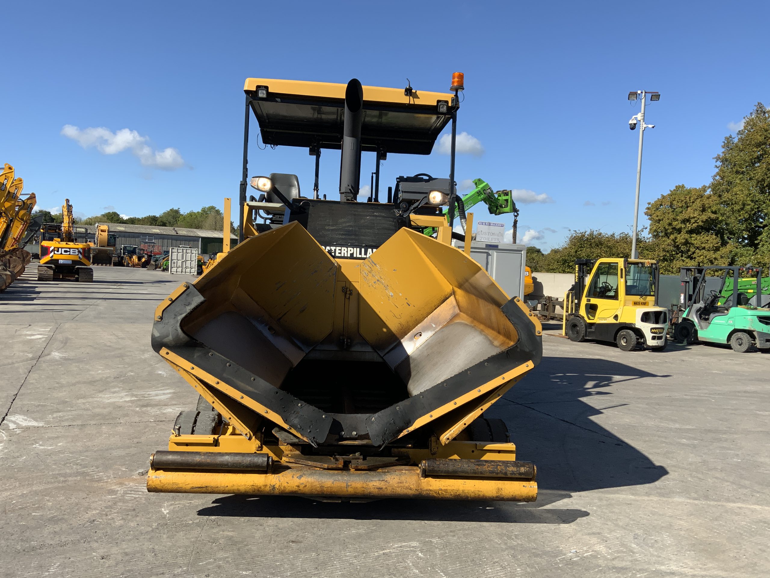 Caterpillar AP 600D Asphalt Paver Finisher (ST24422) - RJ and KD