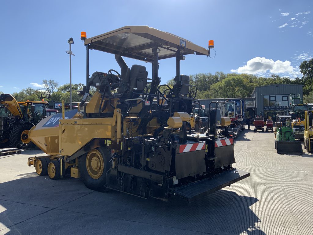 Caterpillar AP 600D Asphalt Paver Finisher (ST24422)