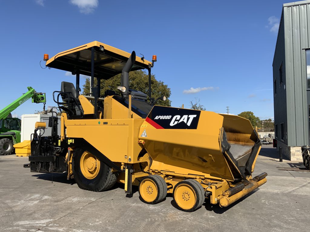 Caterpillar AP 600D Asphalt Paver Finisher (ST24422)
