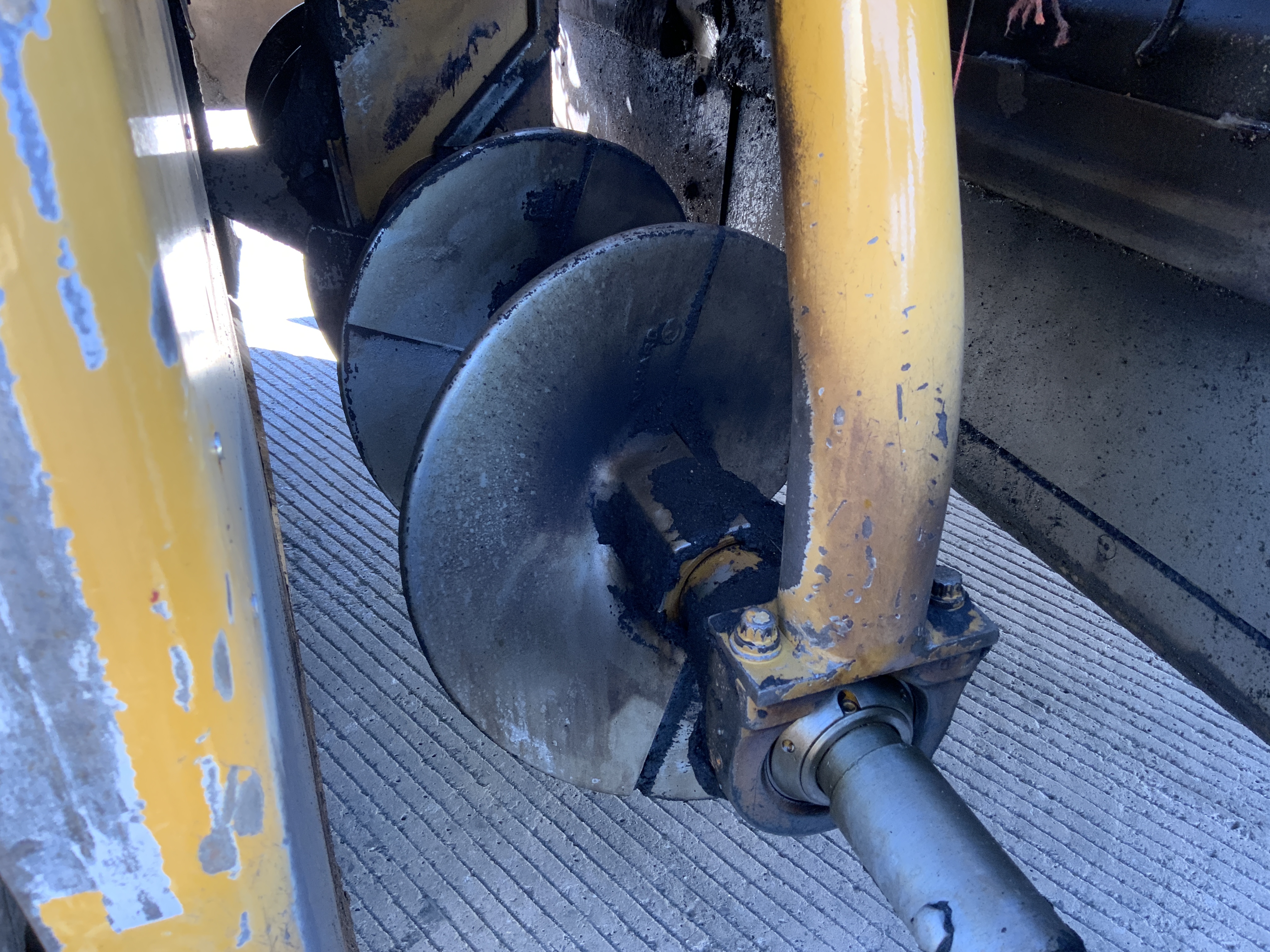 Caterpillar AP 600D Asphalt Paver Finisher (ST24422)