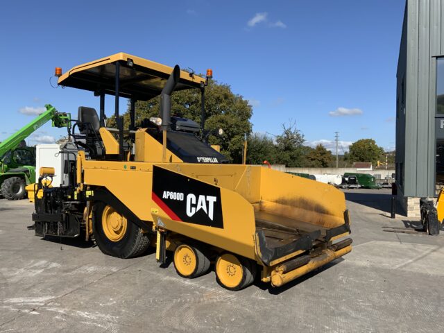 Caterpillar AP 600D Asphalt Paver Finisher (ST24422)
