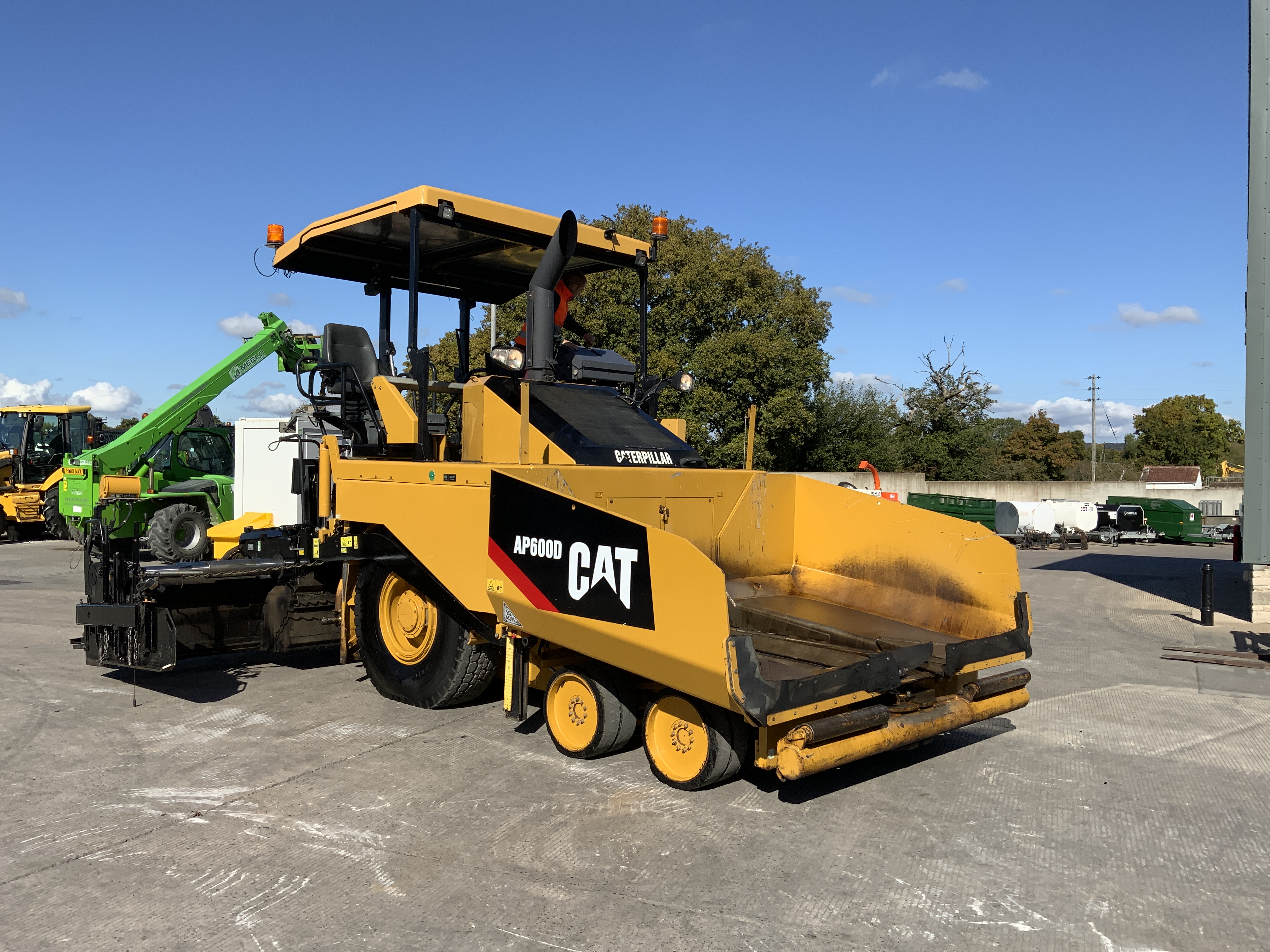 Caterpillar AP 600D Asphalt Paver Finisher (ST24422)