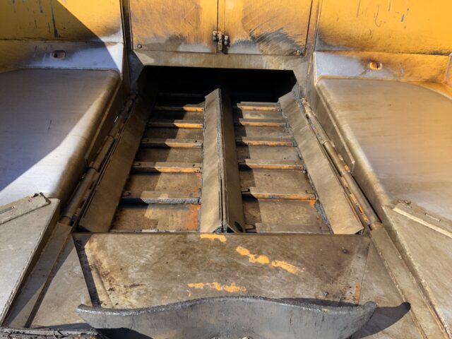 Caterpillar AP 600D Asphalt Paver Finisher (ST24422)