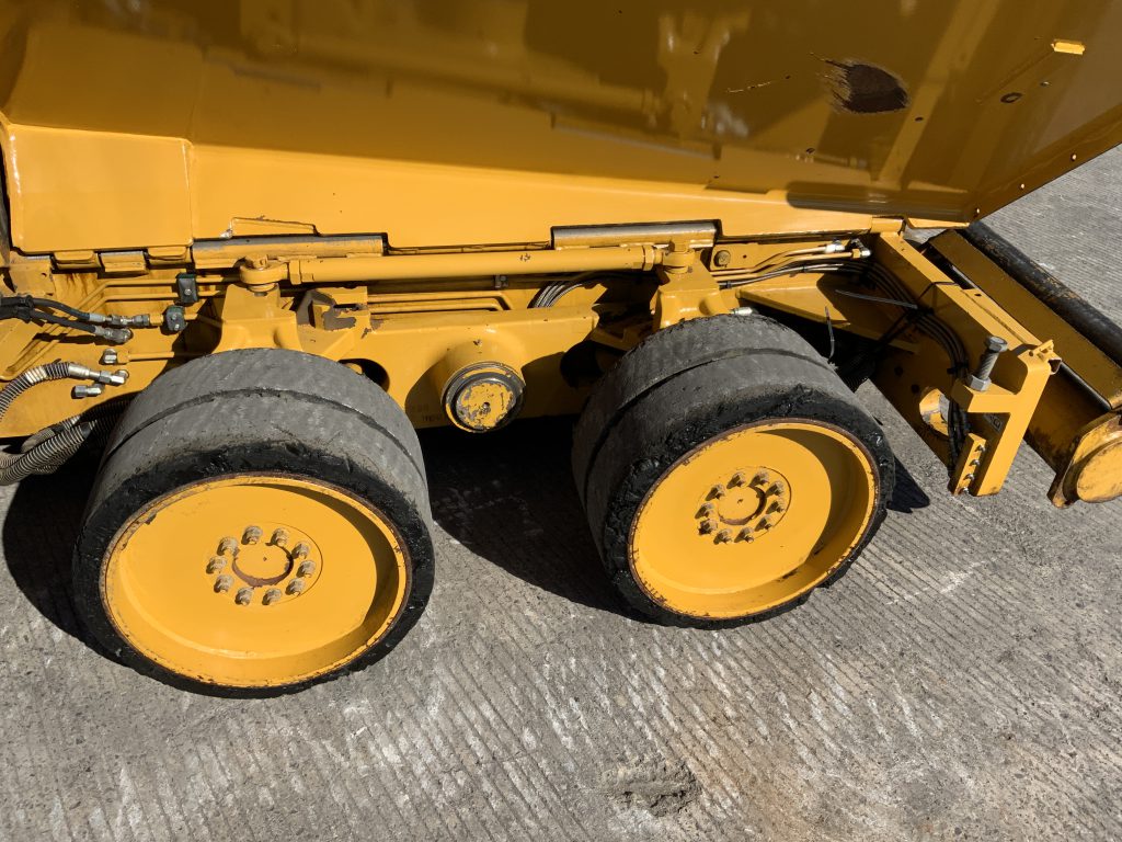 Caterpillar AP 600D Asphalt Paver Finisher (ST24422)