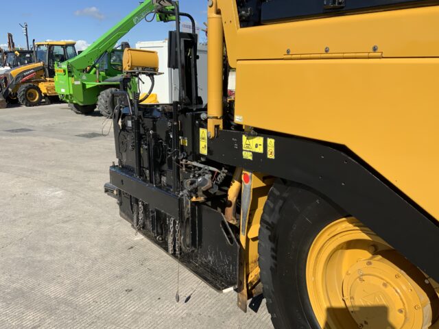 Caterpillar AP 600D Asphalt Paver Finisher (ST24422)