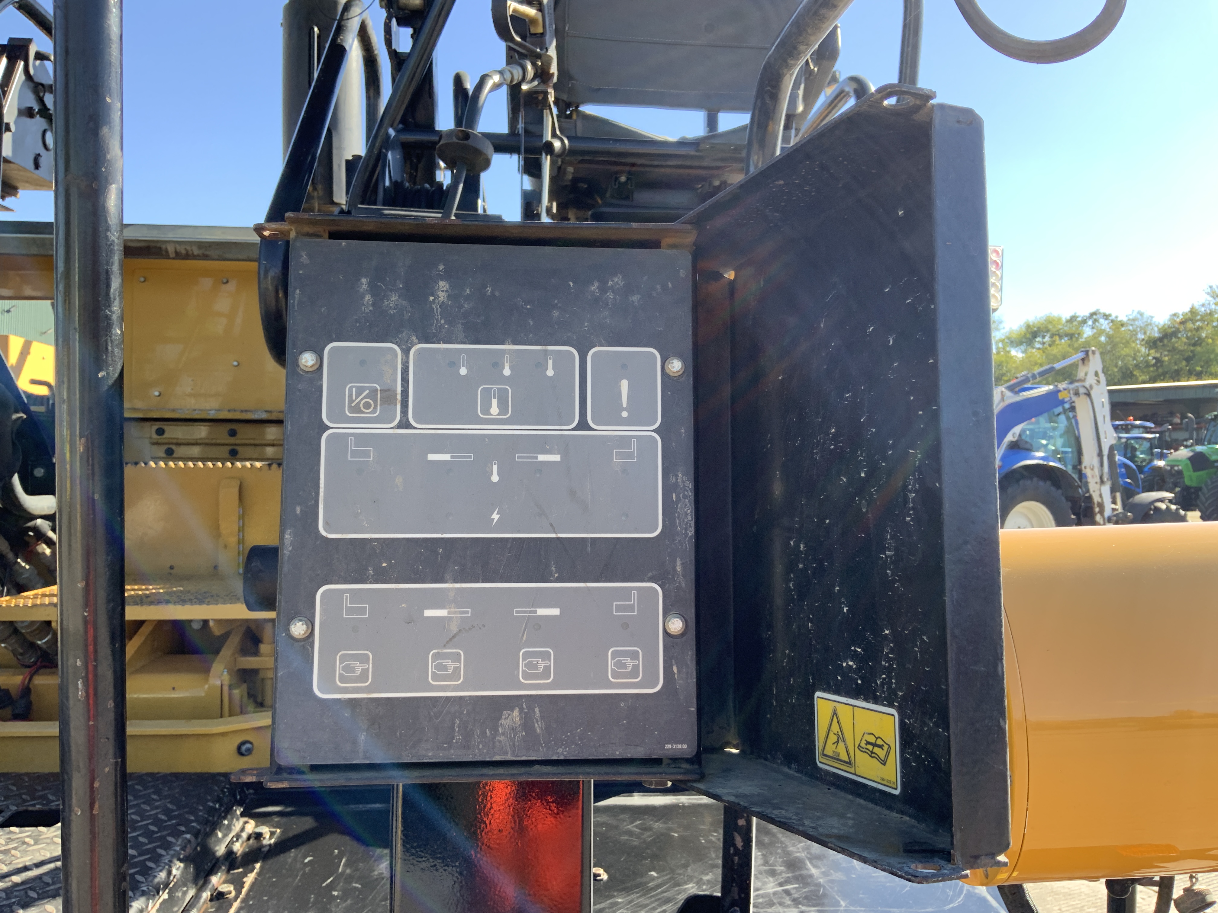 Caterpillar AP 600D Asphalt Paver Finisher (ST24422)