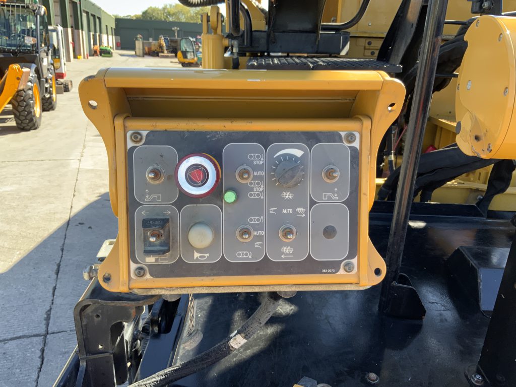 Caterpillar AP 600D Asphalt Paver Finisher (ST24422)