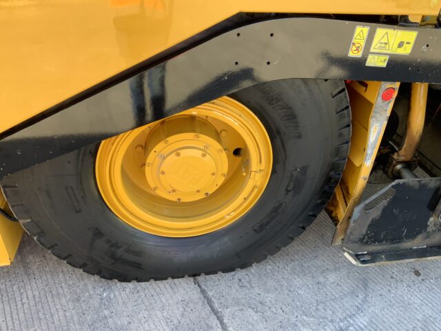 Caterpillar AP 600D Asphalt Paver Finisher (ST24422)