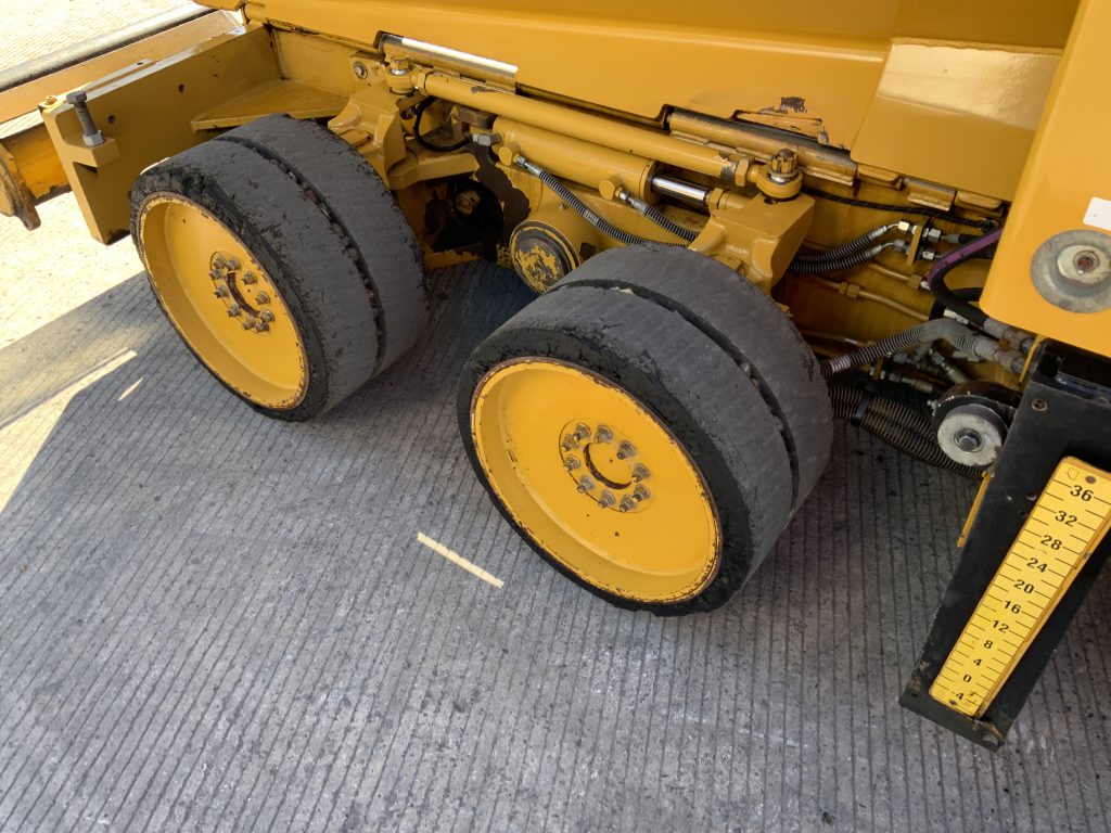 Caterpillar AP 600D Asphalt Paver Finisher (ST24422)