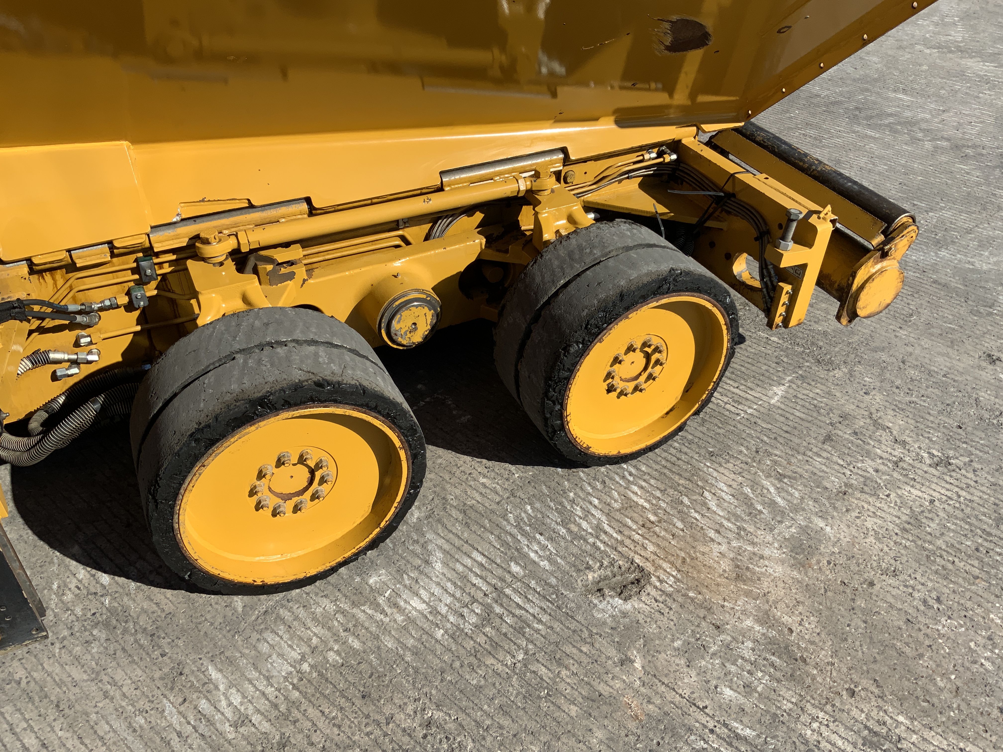 Caterpillar AP 600D Asphalt Paver Finisher (ST24422)