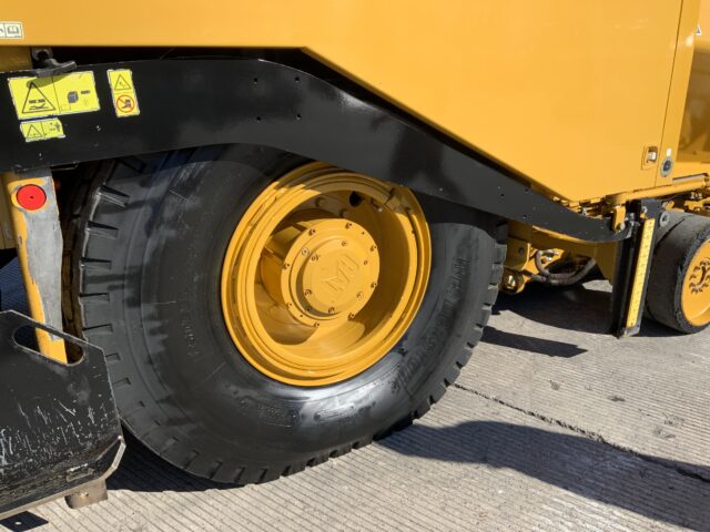 Caterpillar AP 600D Asphalt Paver Finisher (ST24422)