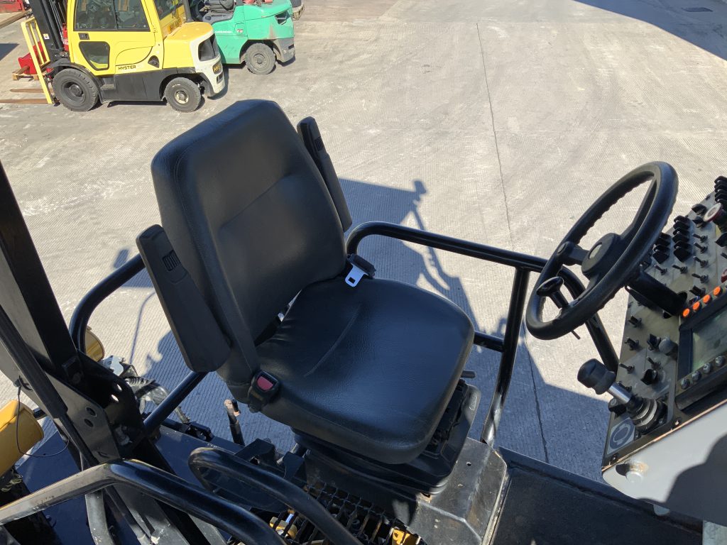 Caterpillar AP 600D Asphalt Paver Finisher (ST24422)