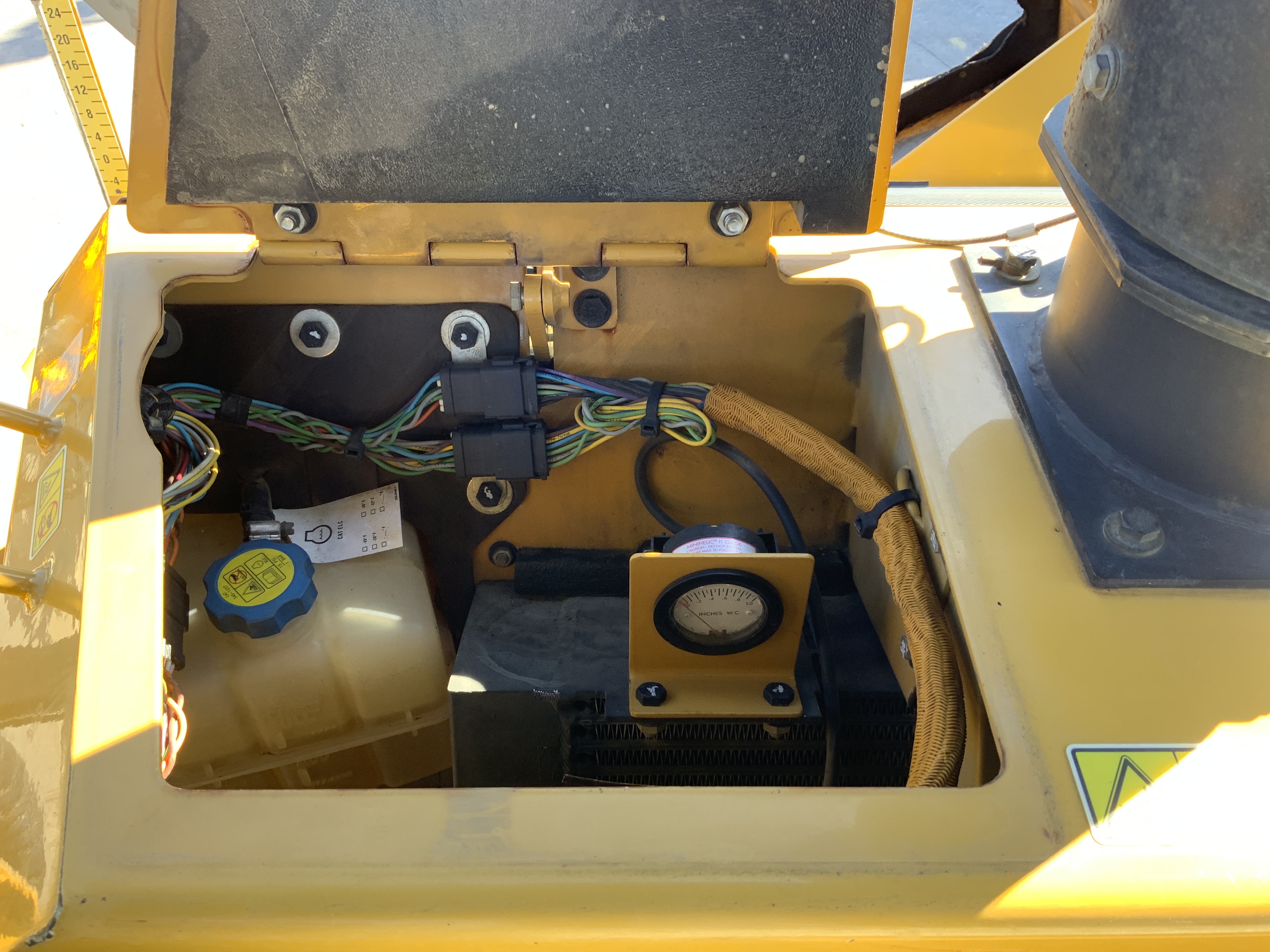 Caterpillar AP 600D Asphalt Paver Finisher (ST24422)