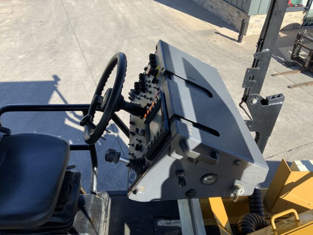 Caterpillar AP 600D Asphalt Paver Finisher (ST24422)