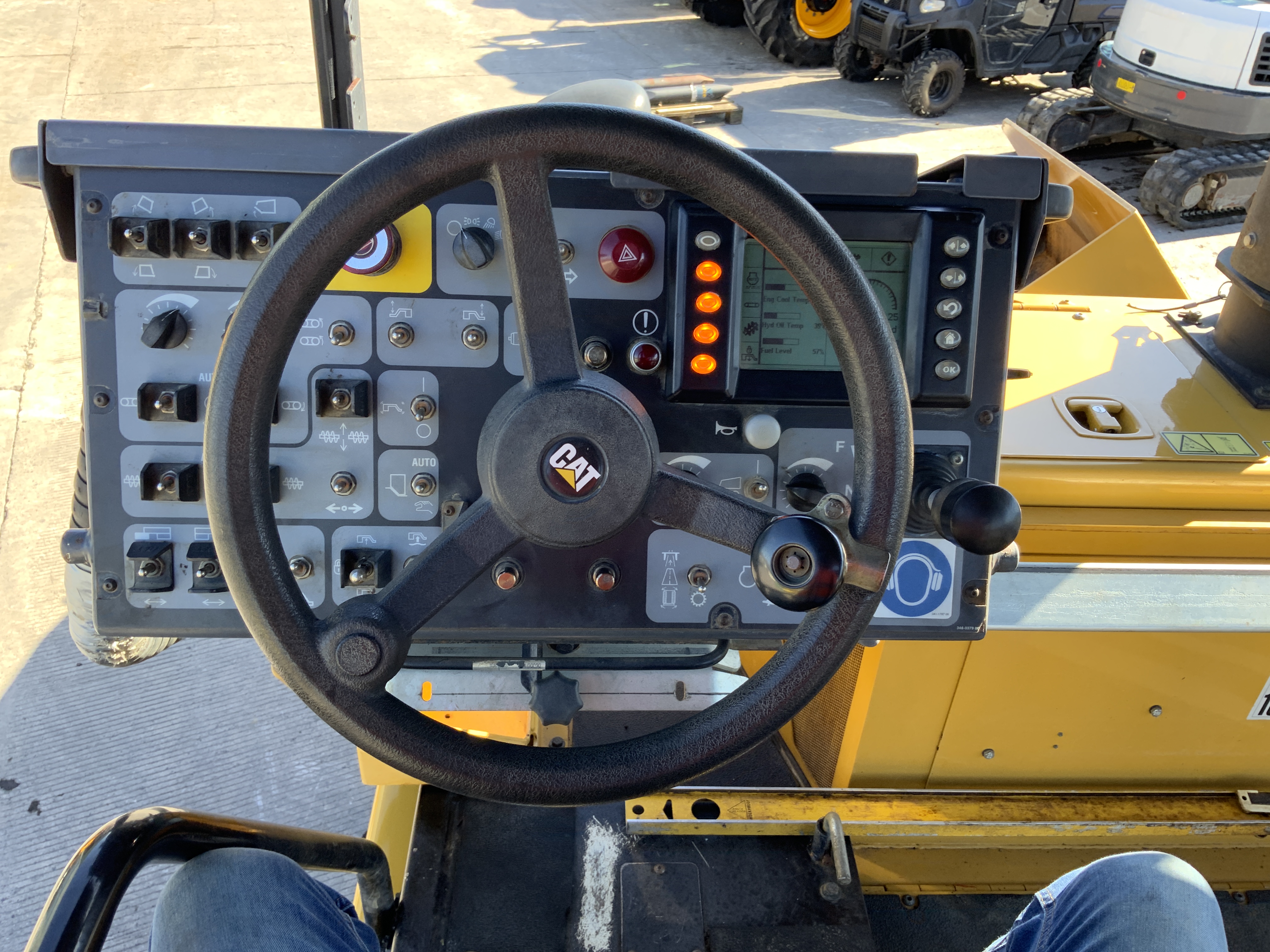 Caterpillar AP 600D Asphalt Paver Finisher (ST24422)