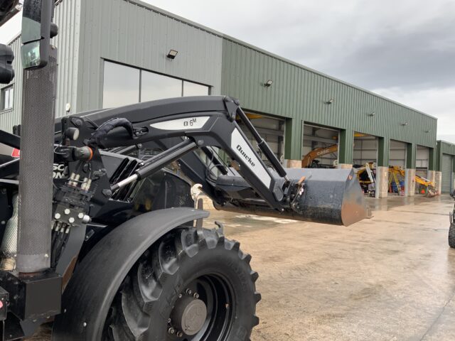 Claas Arion 650 Tractor (ST24962)