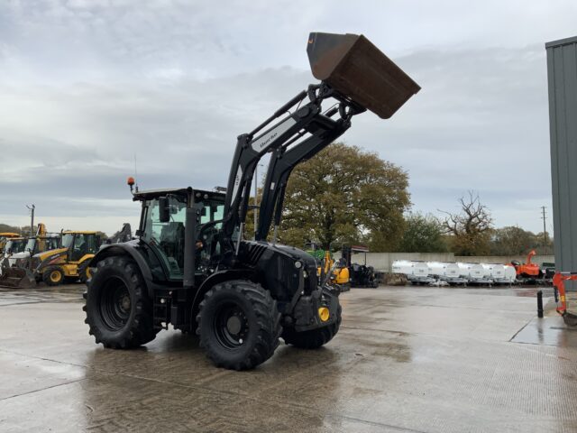 Claas Arion 650 Tractor (ST24962)