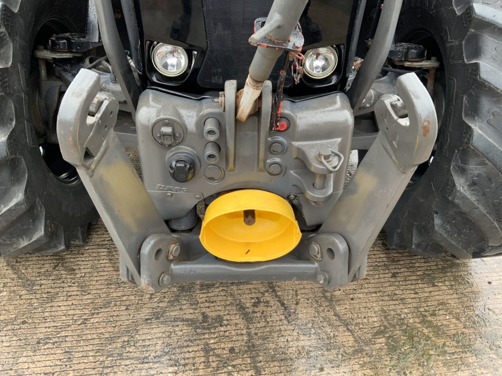 Claas Arion 650 Tractor (ST24962)