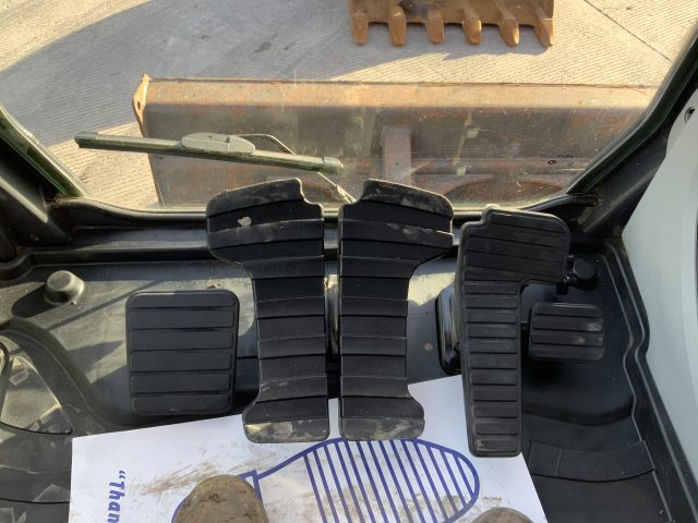 Doosan DX140 LC Digger (ST25163)