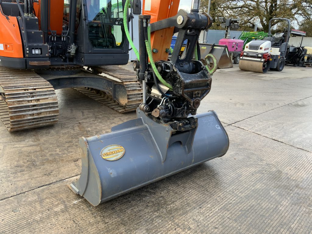 Doosan DX140LCR-5 Digger (ST25037)