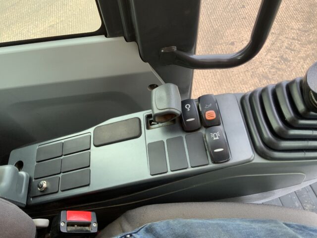 Doosan DX140LCR-5 Digger (ST25037)