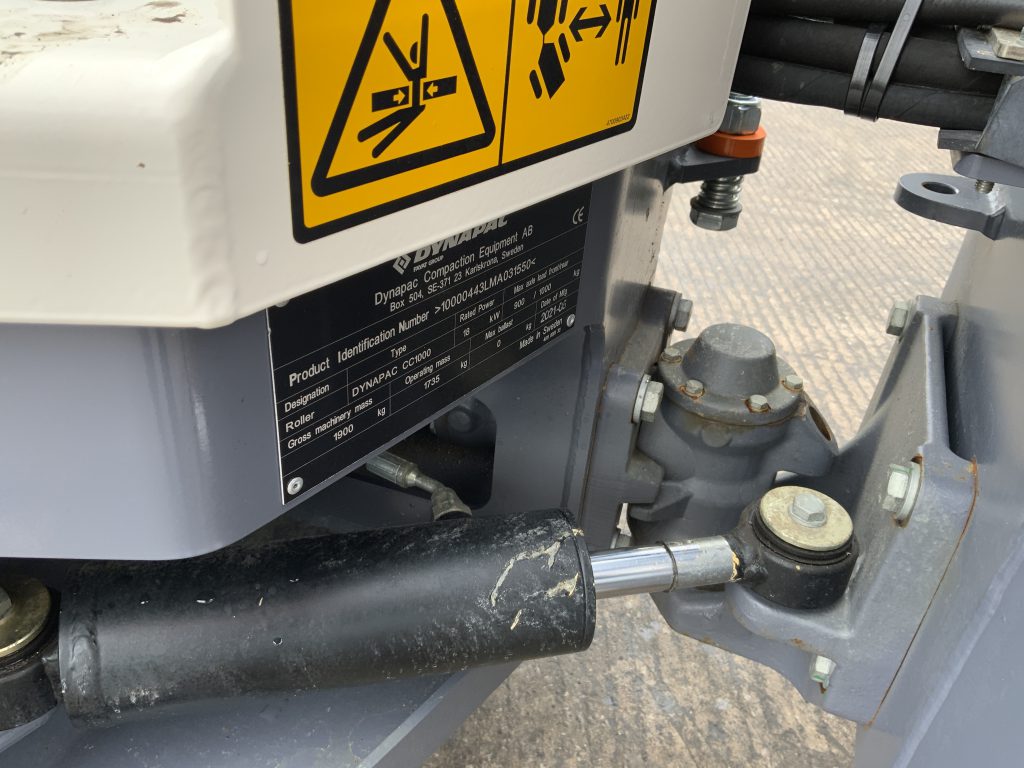 DYNAPAC CC1000 Roller (ST25091)